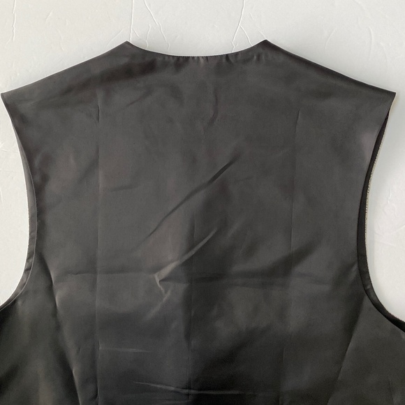 EUC Men's Formal Vest w Bow Tie 2 pc. - Picture 7 of 13